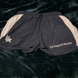 Youngla Bodybuilding Shorts Size Medium